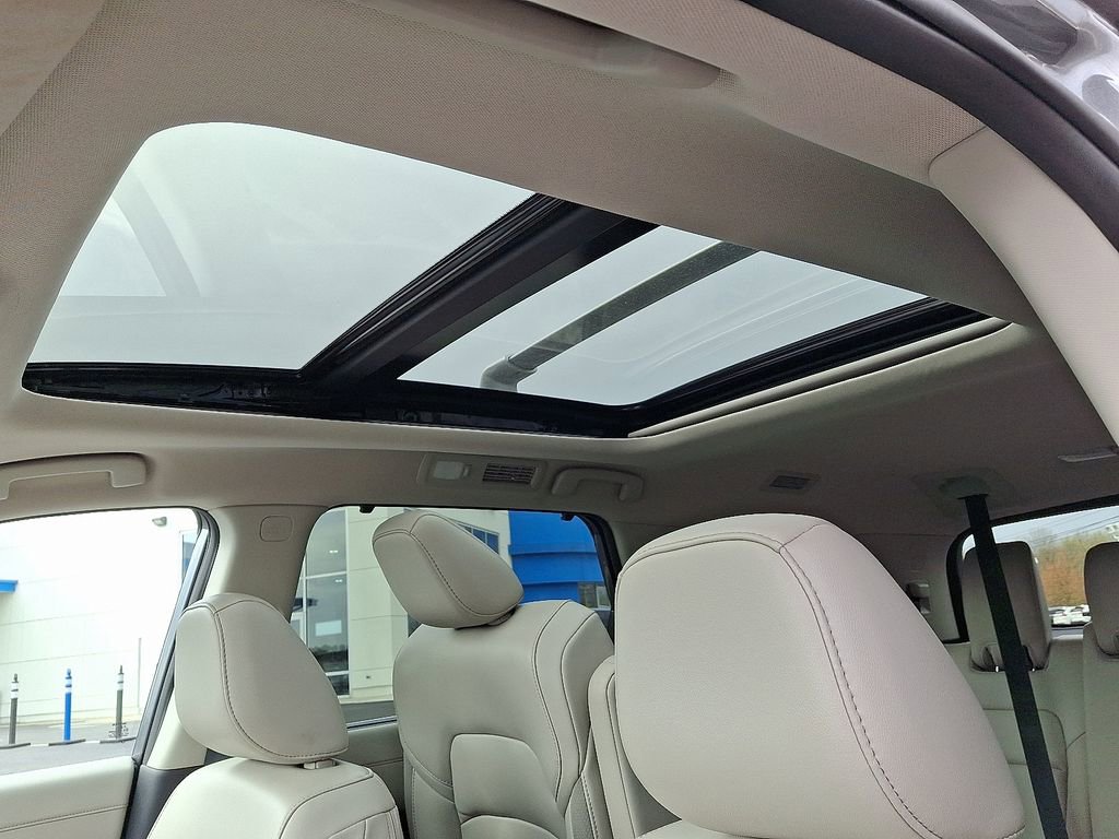 Used 2023 Nissan Pathfinder SL w/ SL Premium Package image 17