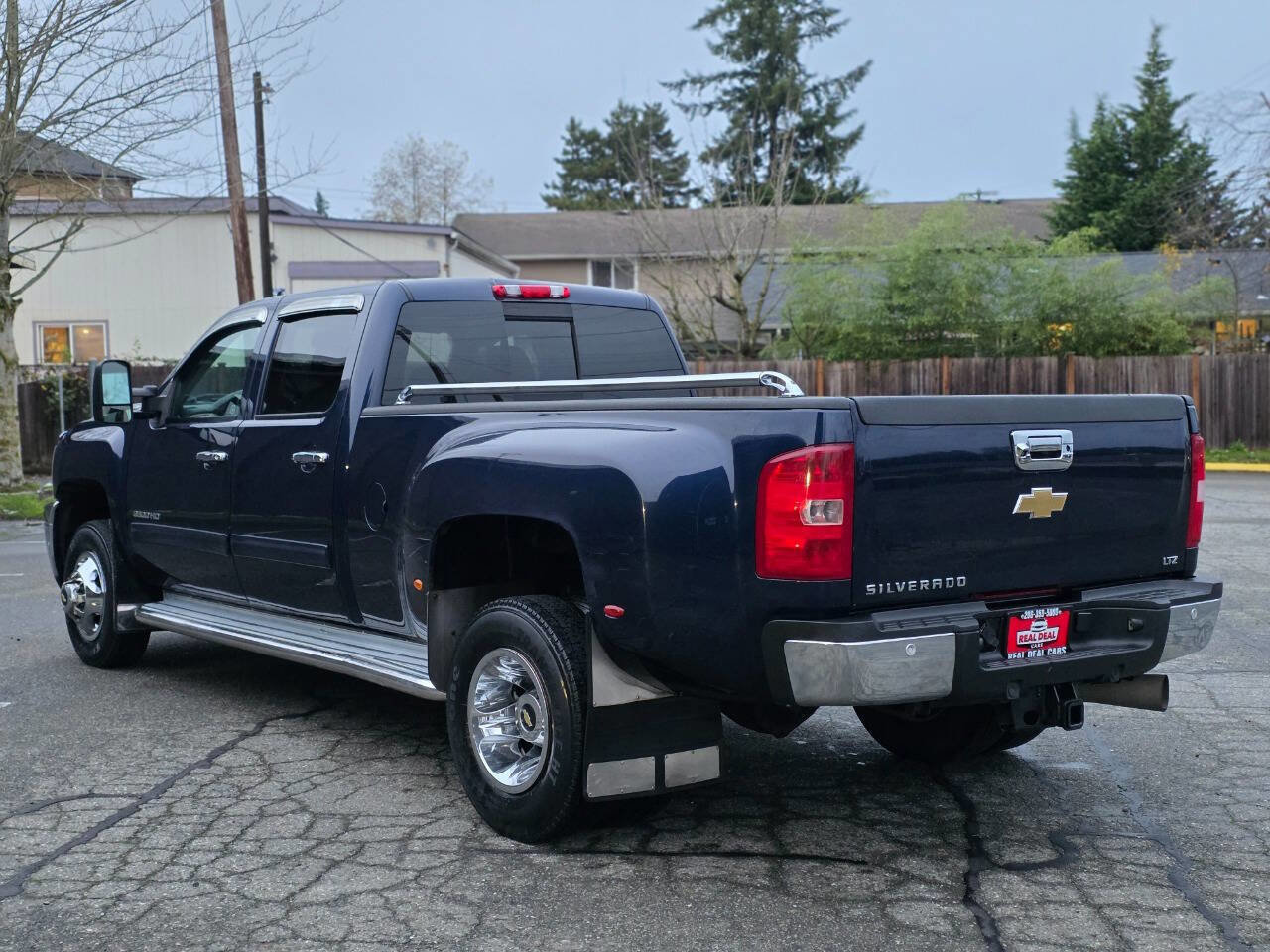 Used 2011 Chevrolet Silverado 3500 LTZ image 9
