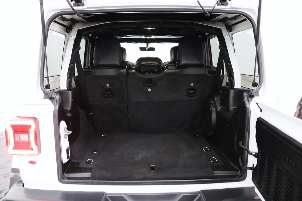 Used 2021 Jeep Wrangler Unlimited Rubicon AWD/4WD image 32