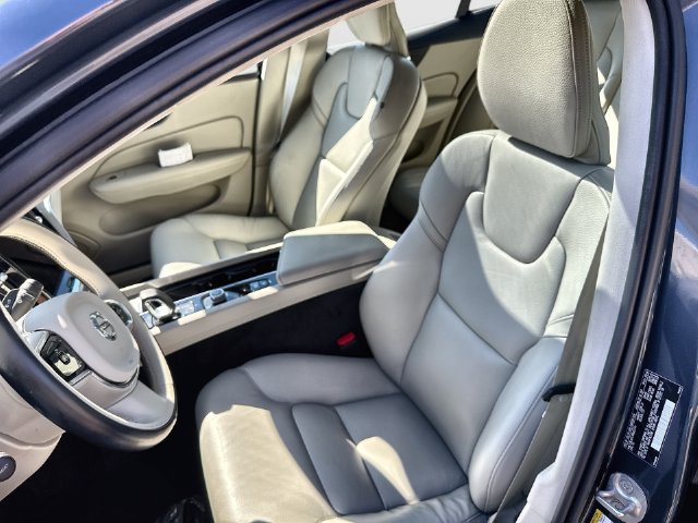 Certified 2024 Volvo S60 B5 Plus AWD/4WD image 16