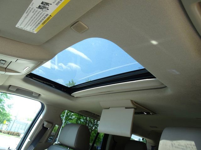 Used 2017 Chevrolet Tahoe Premier AWD/4WD image 13