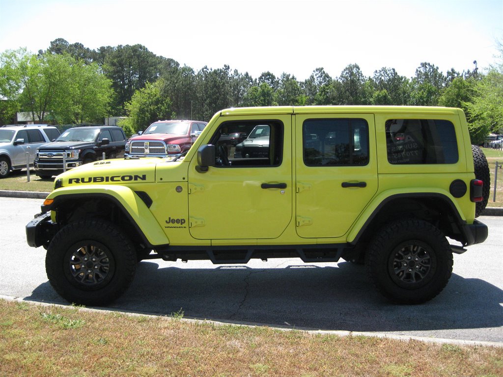 Used 2023 Jeep Wrangler Unlimited Rubicon 392 w/ Trailer Tow Package AWD/4WD image 4