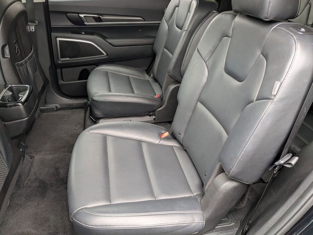 Used 2025 Kia Telluride S image 27