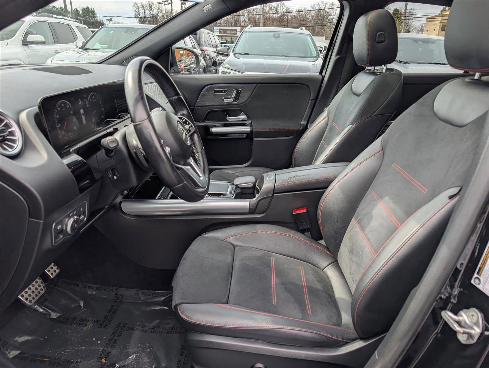 Used 2023 Mercedes-Benz GLA 250 4MATIC w/ AMG Line Exterior image 16