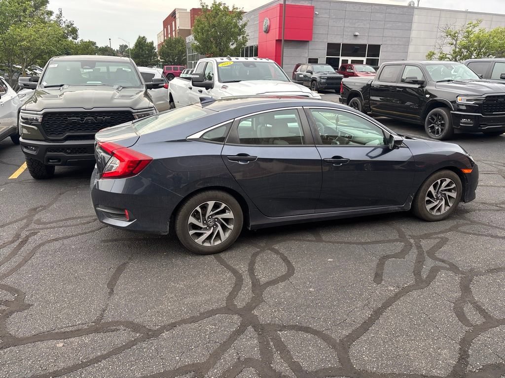 Used 2017 Honda Civic EX image 4