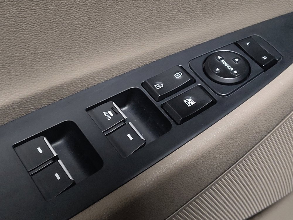 Used 2020 Hyundai Tucson Ultimate w/ Cargo Package FWD image 27