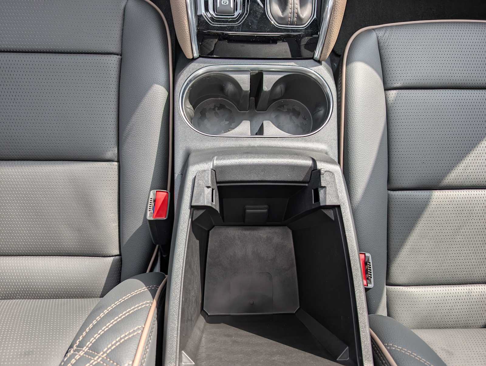 New 2026 GMC Canyon Denali AWD/4WD image 16