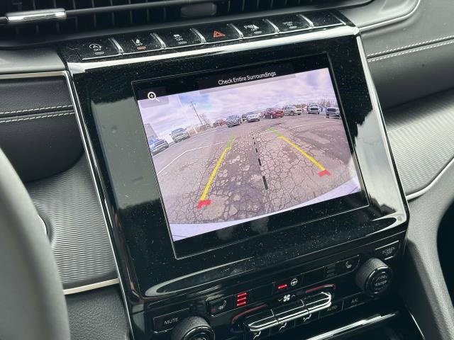 Certified 2023 Jeep Grand Cherokee Altitude image 27