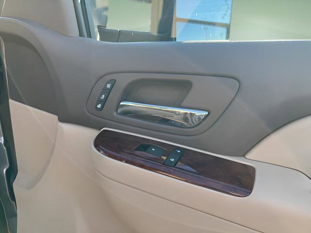 Used 2014 Chevrolet Silverado 2500 LTZ w/ LTZ Plus Package image 34