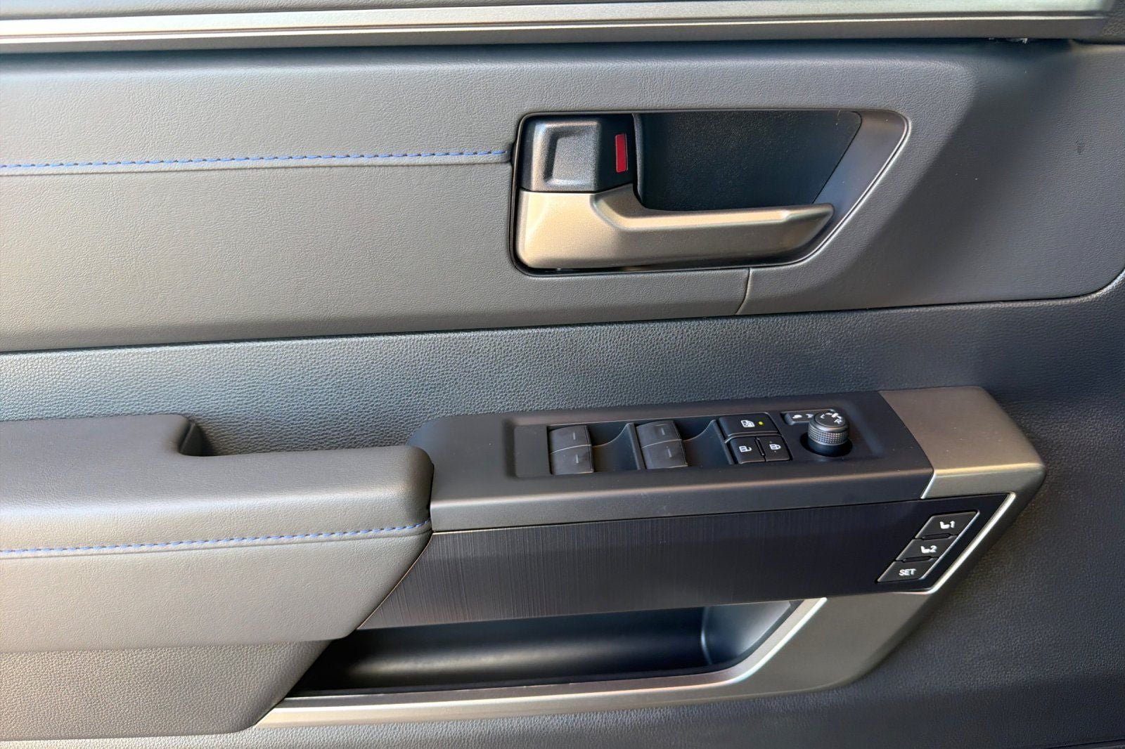 New 2026 Toyota Tundra Platinum AWD/4WD image 12