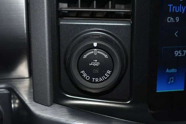 Used 2021 Ford F150 Lariat w/ Equipment Group 502A High image 25