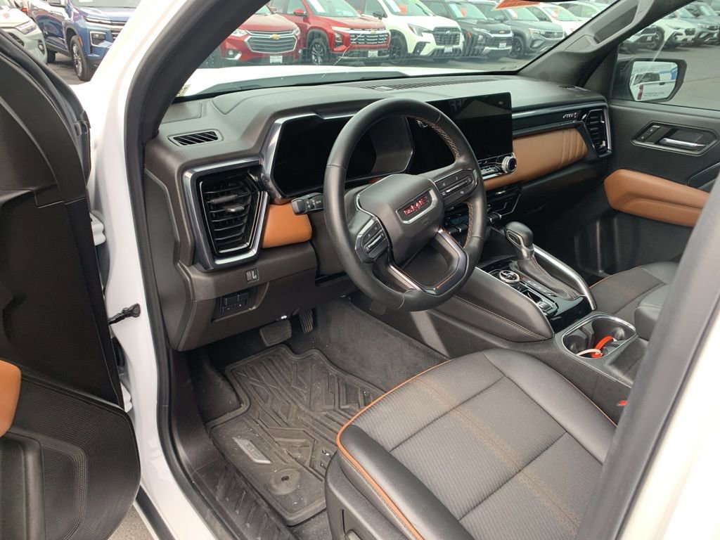 Used 2023 GMC Canyon AT4 image 18