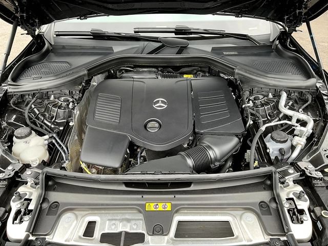 Used 2026 Mercedes-Benz GLC 300 4MATIC image 32