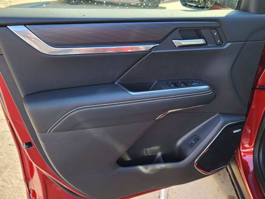 New 2026 GMC Acadia Elevation w/ Black Edition FWD image 13