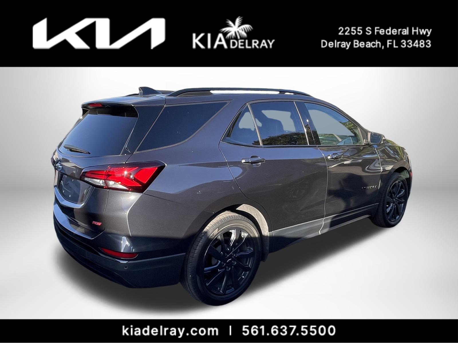 Used 2022 Chevrolet Equinox RS w/ RS Leather Package image 2