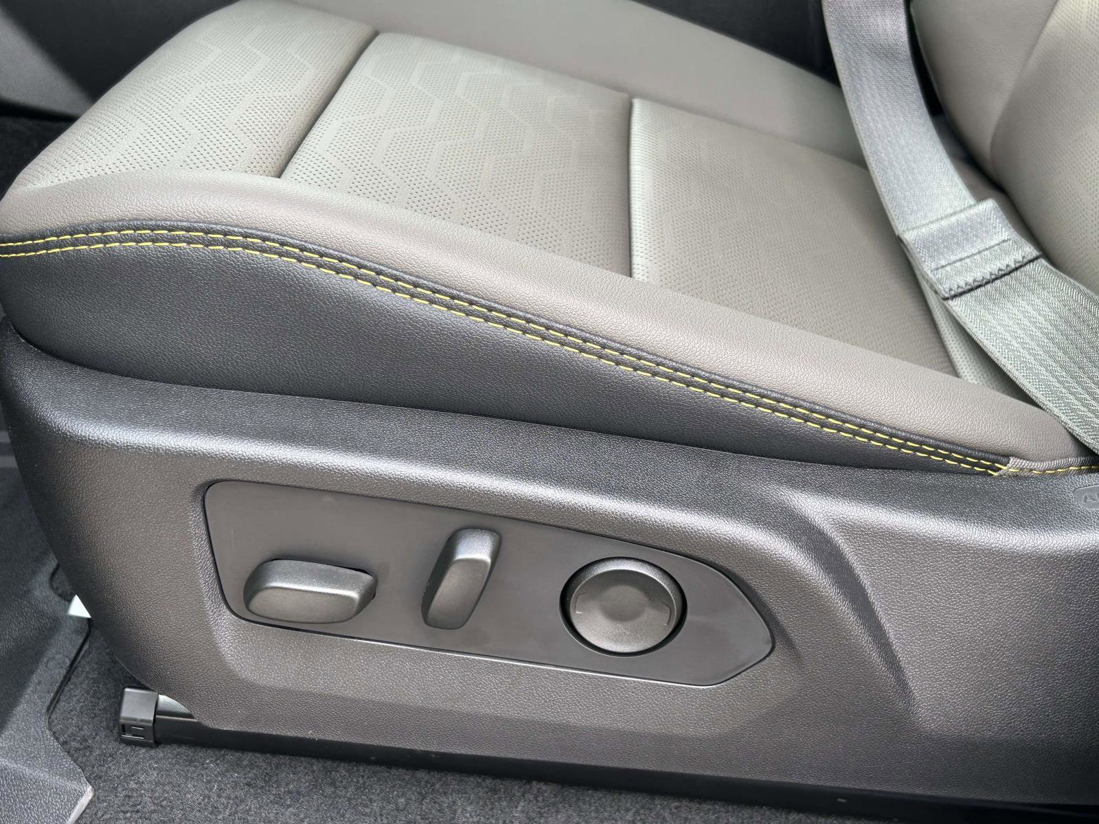 New 2026 Chevrolet Colorado ZR2 w/ ZR2 Bison Edition image 19