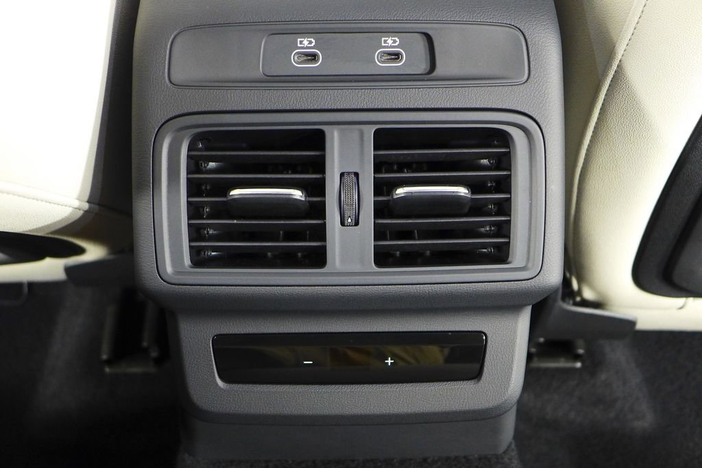 Used 2025 Audi Q5 Premium w/ Convenience Package AWD/4WD image 24
