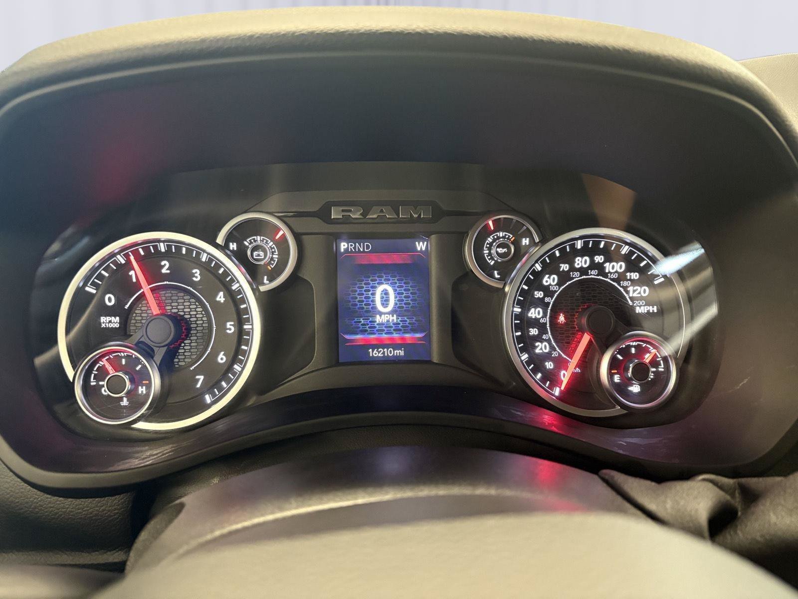 Used 2026 RAM 2500 Big Horn AWD/4WD image 30