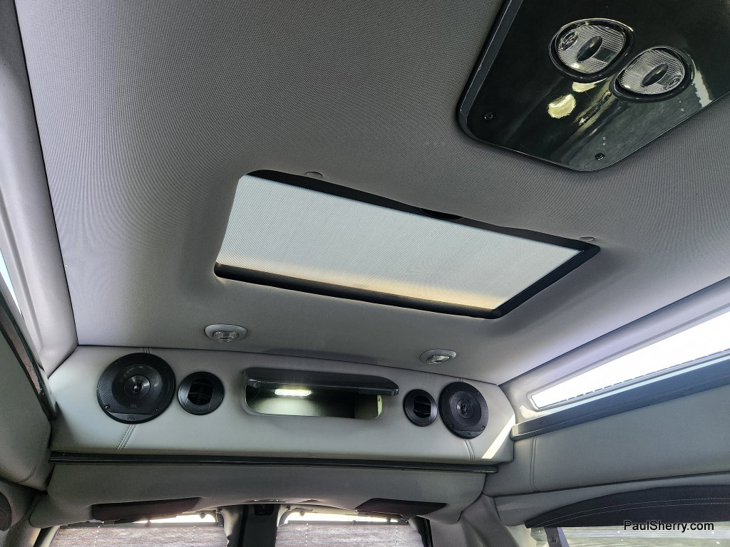 Used 2021 Chevrolet Express 2500 LS w/ Enhanced Convenience Package image 31