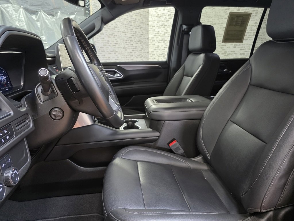 Used 2023 Chevrolet Tahoe Z71 w/ Luxury Package image 28