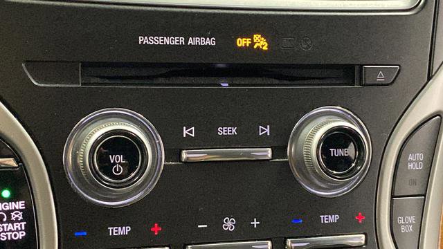 Used 2017 Lincoln MKX Select w/ Select Plus Package AWD/4WD image 32