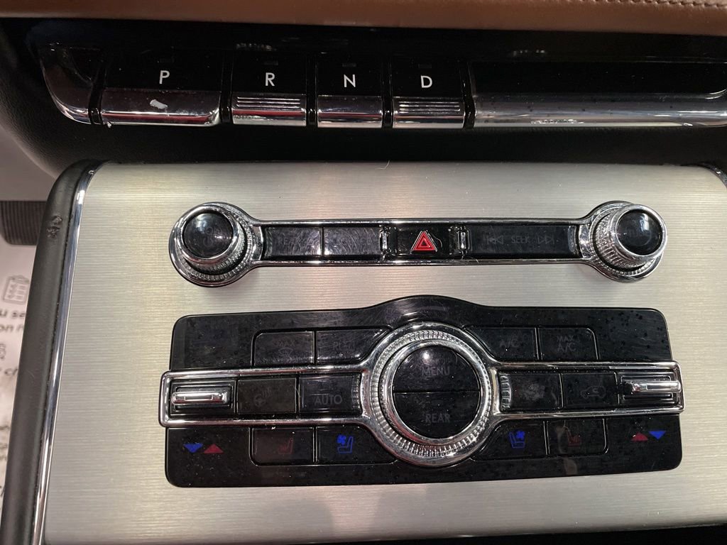 Used 2020 Lincoln Aviator Reserve w/ Equipment Group 201A AWD/4WD image 20