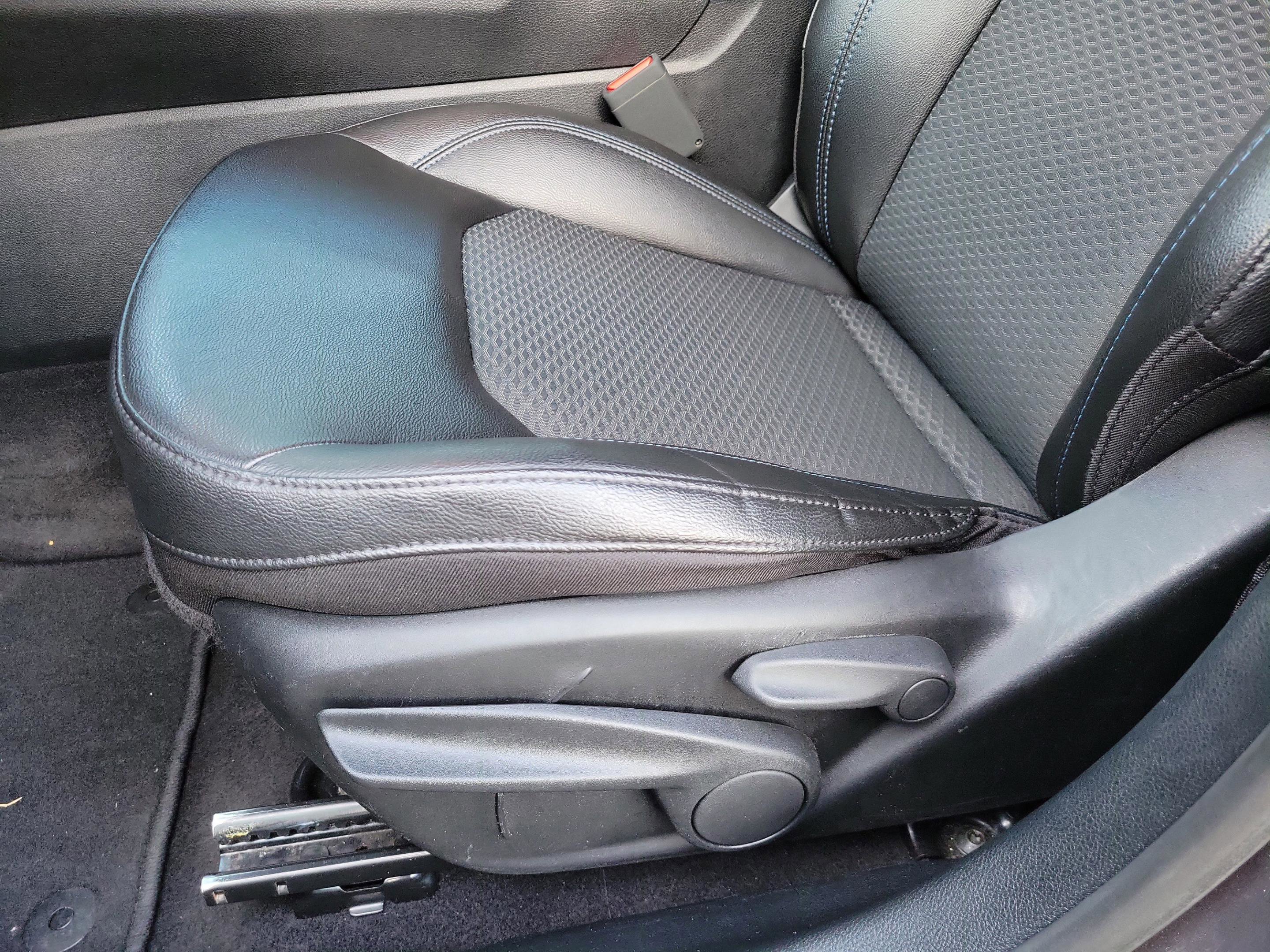 Used 2024 Jeep Compass Latitude image 10