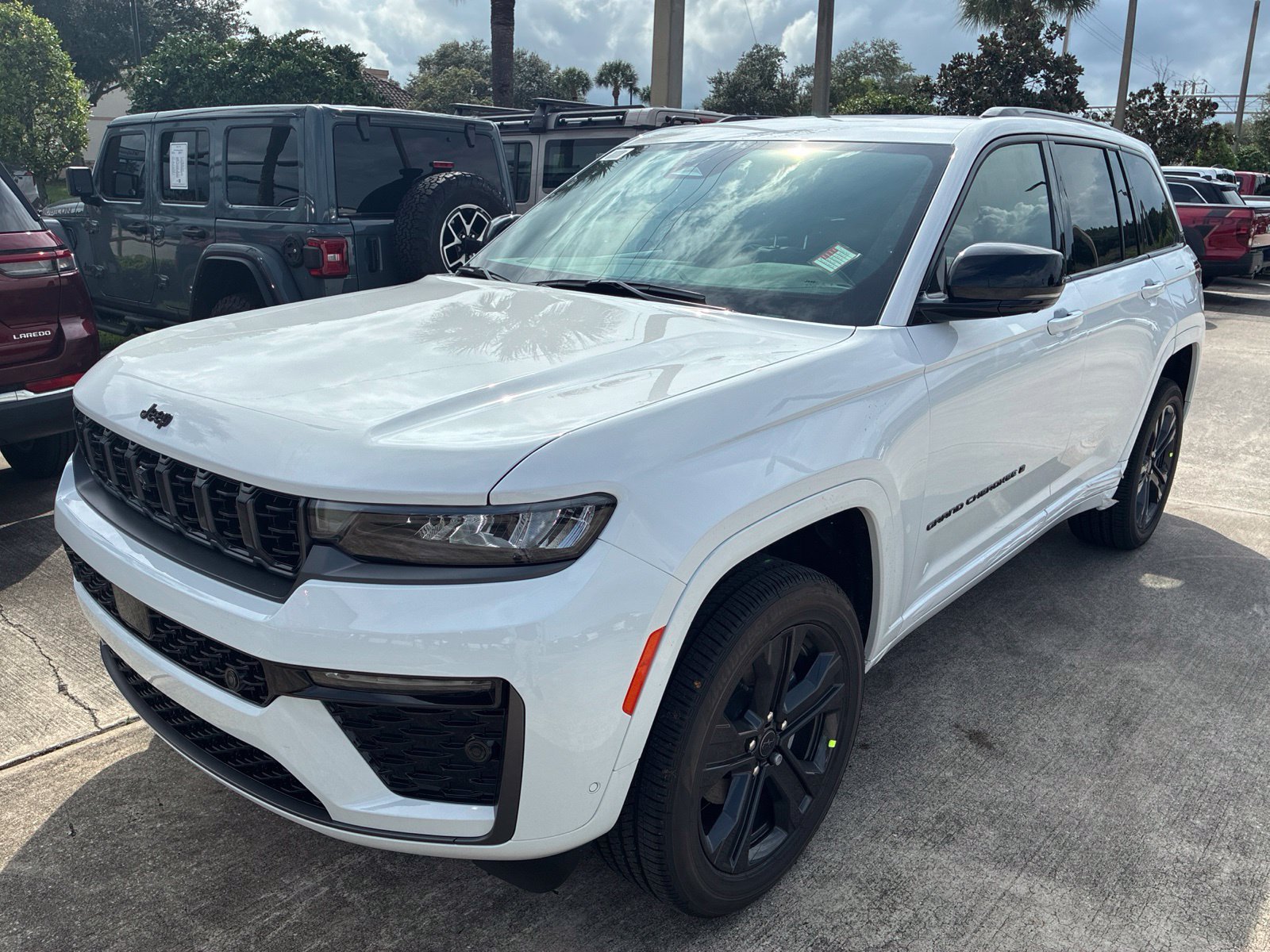 New 2027 Jeep Grand Cherokee Limited AWD/4WD image 20