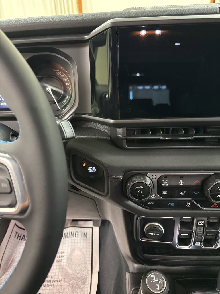 Used 2024 Jeep Wrangler High Altitude image 12