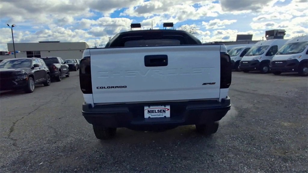 Used 2022 Chevrolet Colorado ZR2 w/ ZR2 Dusk Special Edition image 7