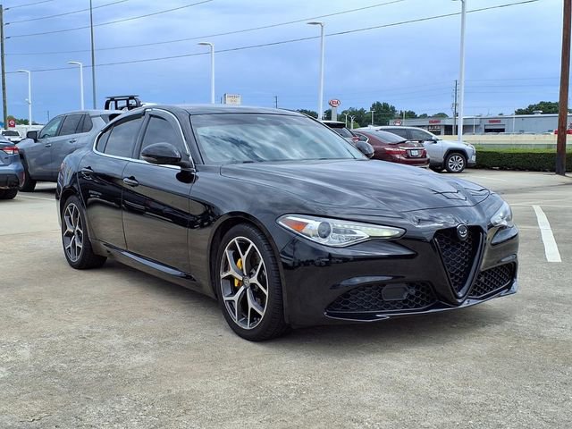 Used 2020 Alfa Romeo Giulia Ti image 4