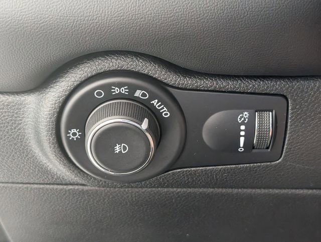 Certified 2023 Dodge Durango R/T image 19