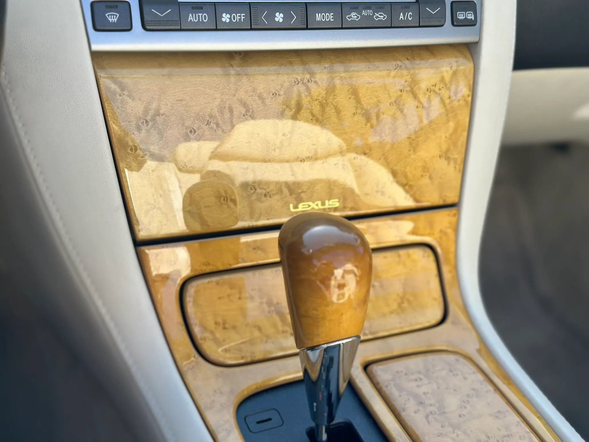 Used 2003 Lexus SC 430 Convertible RWD image 18
