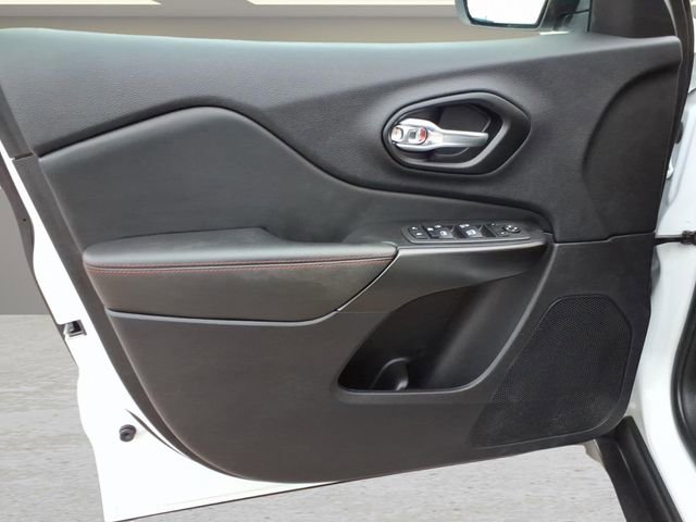 Used 2022 Jeep Cherokee Limited image 14