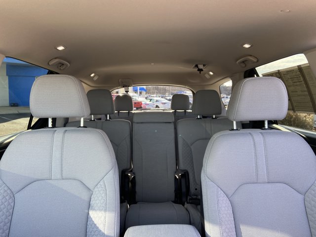 Used 2023 Honda Pilot LX image 18