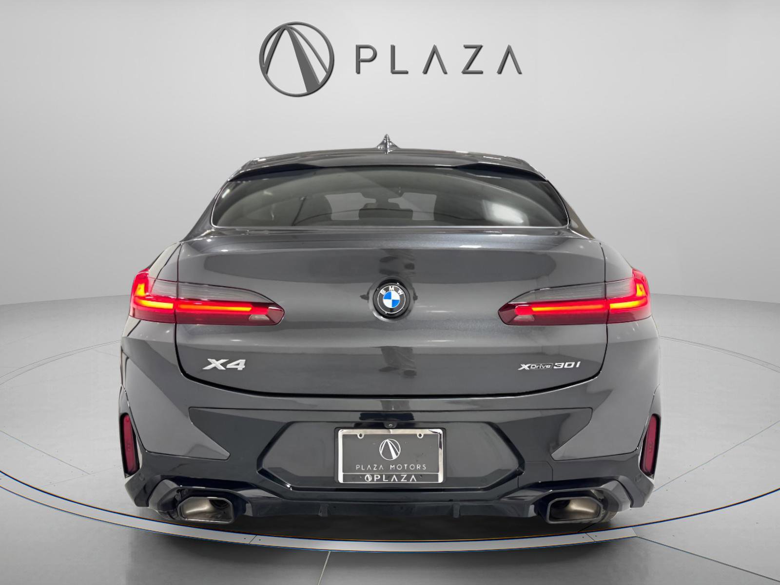 Used 2023 BMW X4 xDrive30i w/ M Sport Package image 5