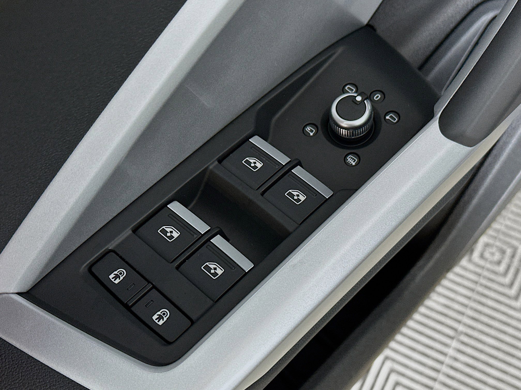 New 2025 Audi Q3 2.0T Premium image 17