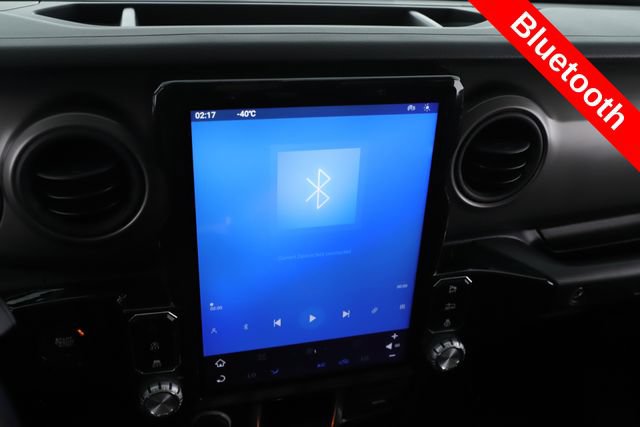 Used 2022 Jeep Wrangler Unlimited Sport AWD/4WD image 3