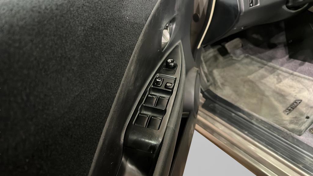 Used 2004 Nissan Altima 2.5 S image 18