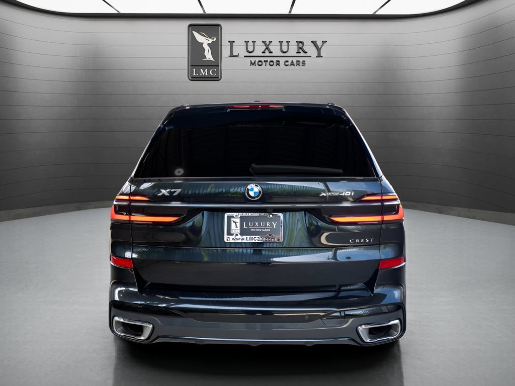 Used 2023 BMW X7 xDrive40i w/ M Sport Package AWD/4WD image 7