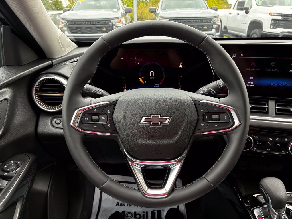 Used 2024 Chevrolet Trax ACTIV w/ Sunroof Package FWD image 11