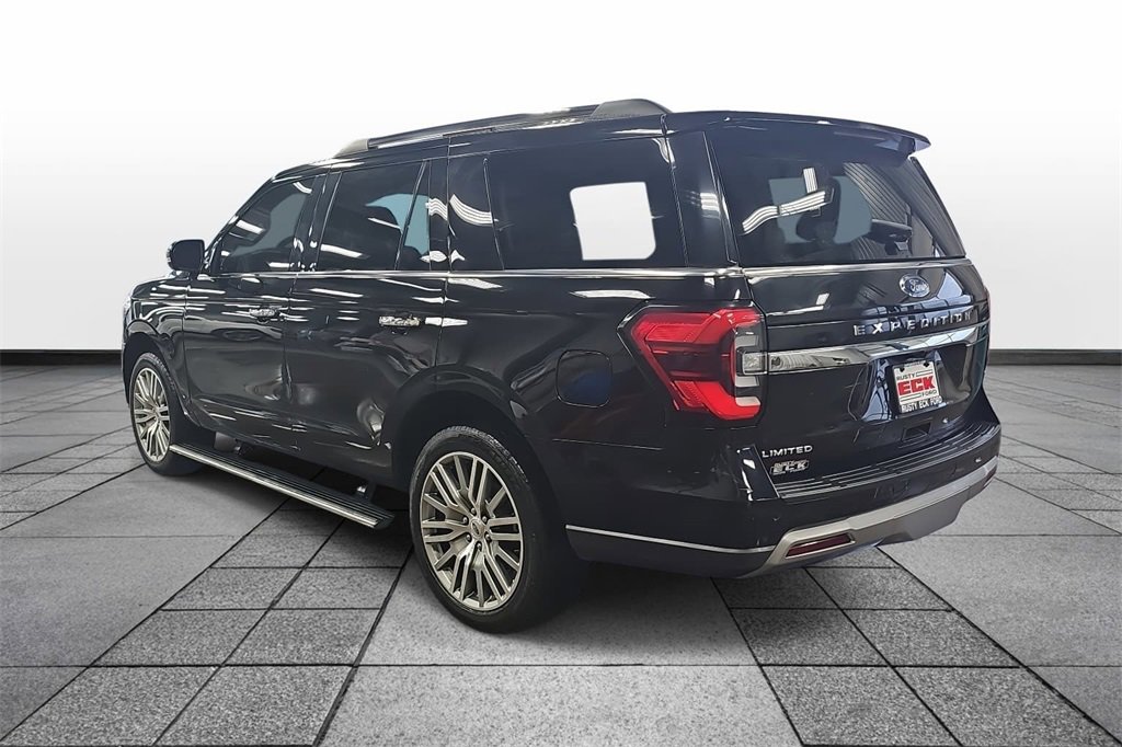 Used 2023 Ford Expedition Limited image 7