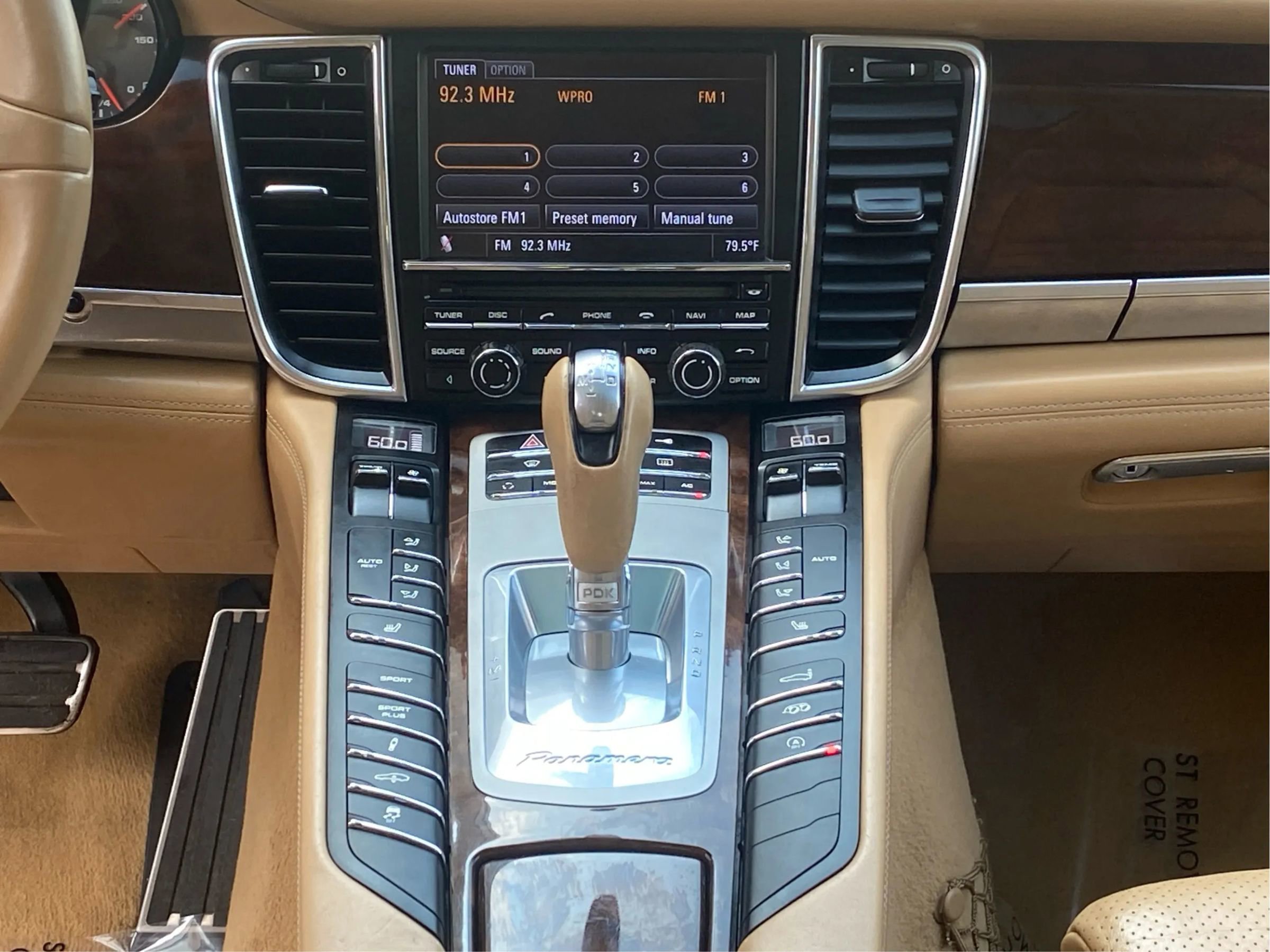 Used 2010 Porsche Panamera 4S image 19
