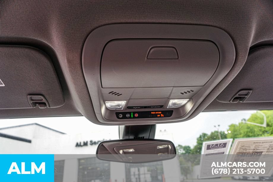 Used 2022 GMC Acadia SLE w/ Driver Convenience Package FWD image 34