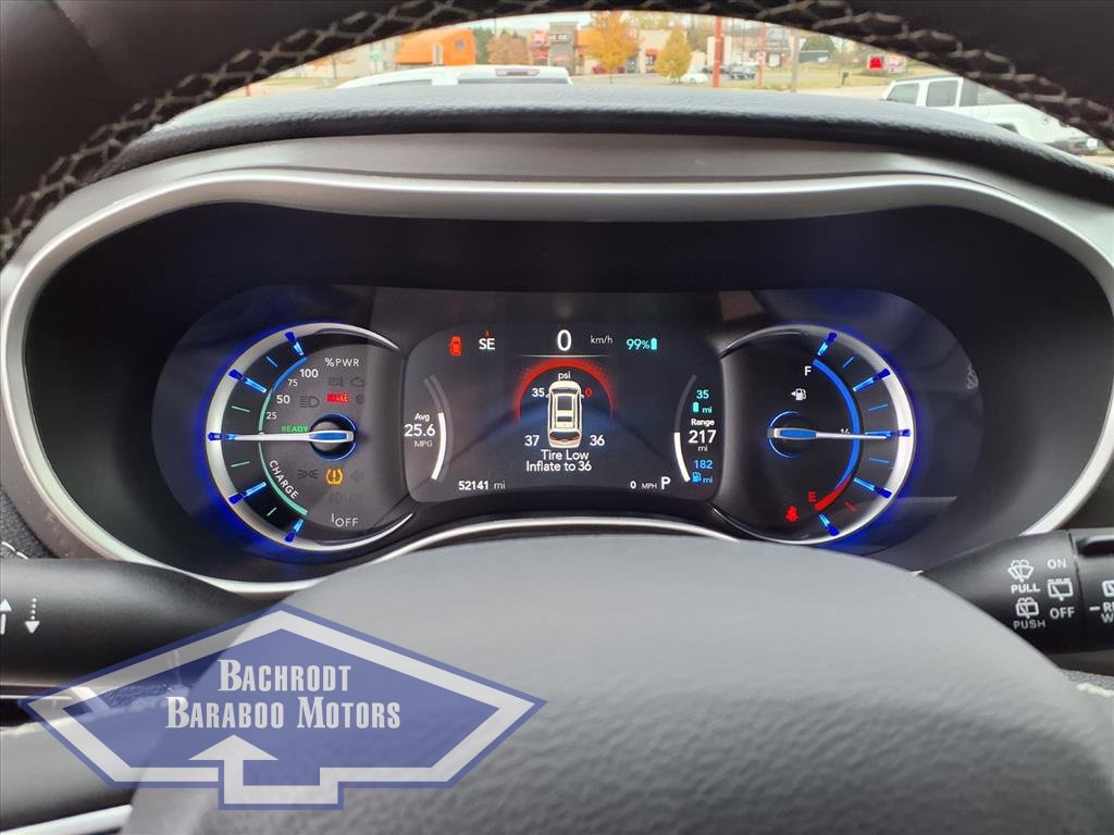 Used 2024 Chrysler Pacifica Select image 30
