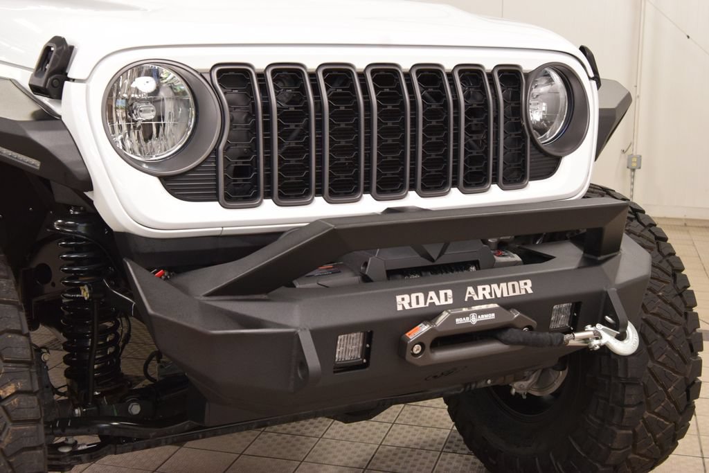 Used 2024 Jeep Gladiator Sport AWD/4WD image 11
