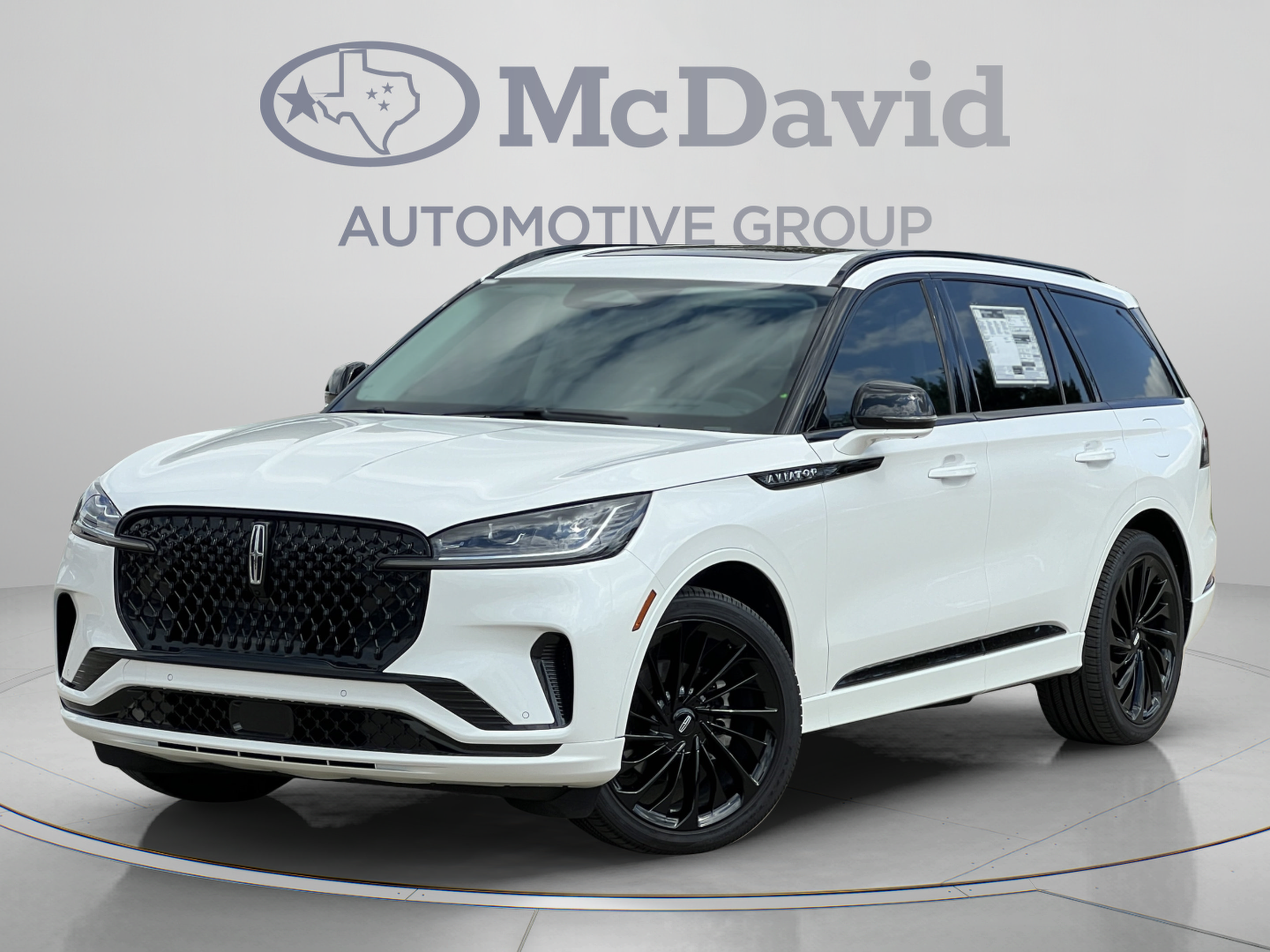 New 2026 Lincoln Aviator Reserve w/ Jet Appearance Package RWD image 1