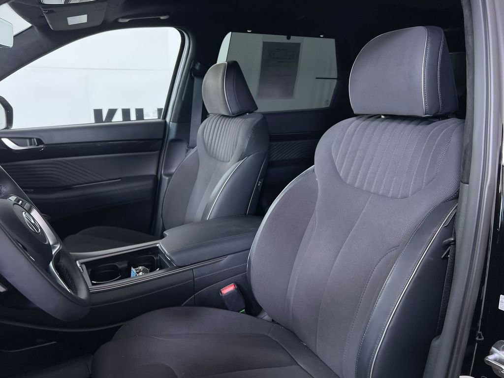 Used 2025 Hyundai Palisade Calligraphy image 13