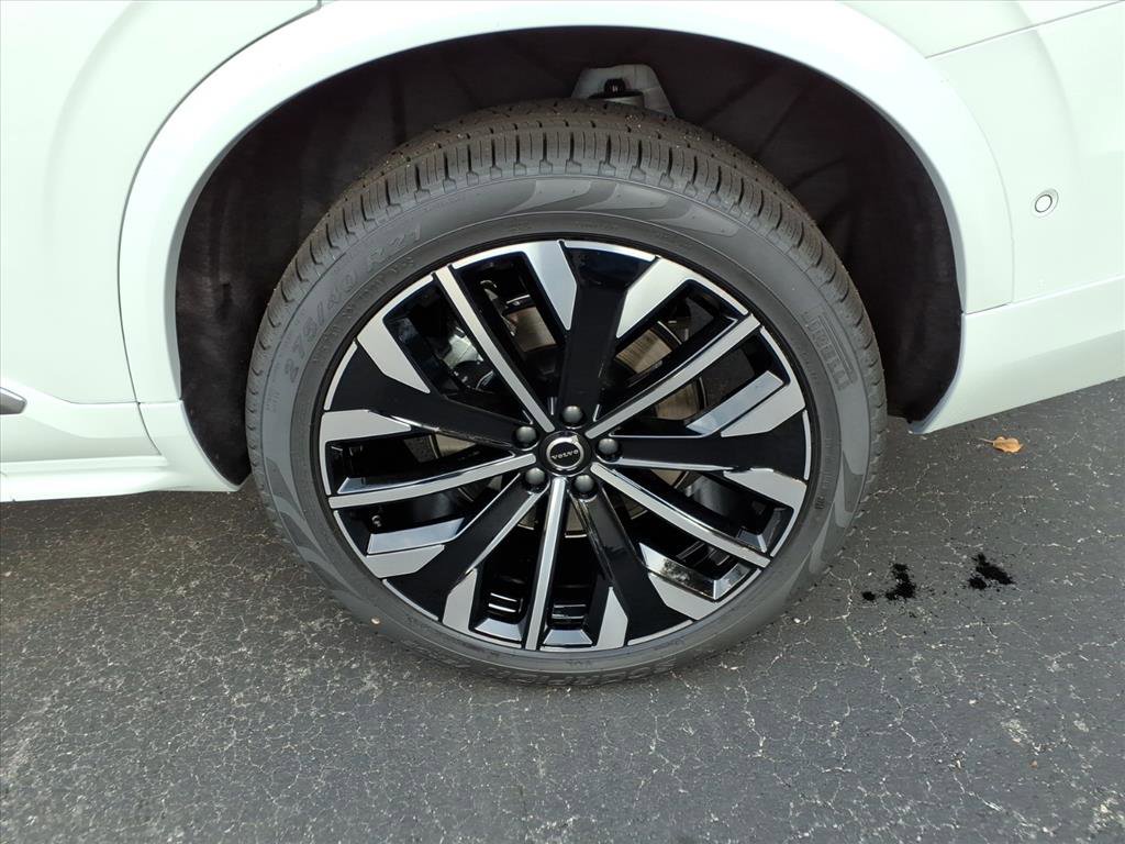 New 2026 Volvo XC90 B6 Ultra image 9