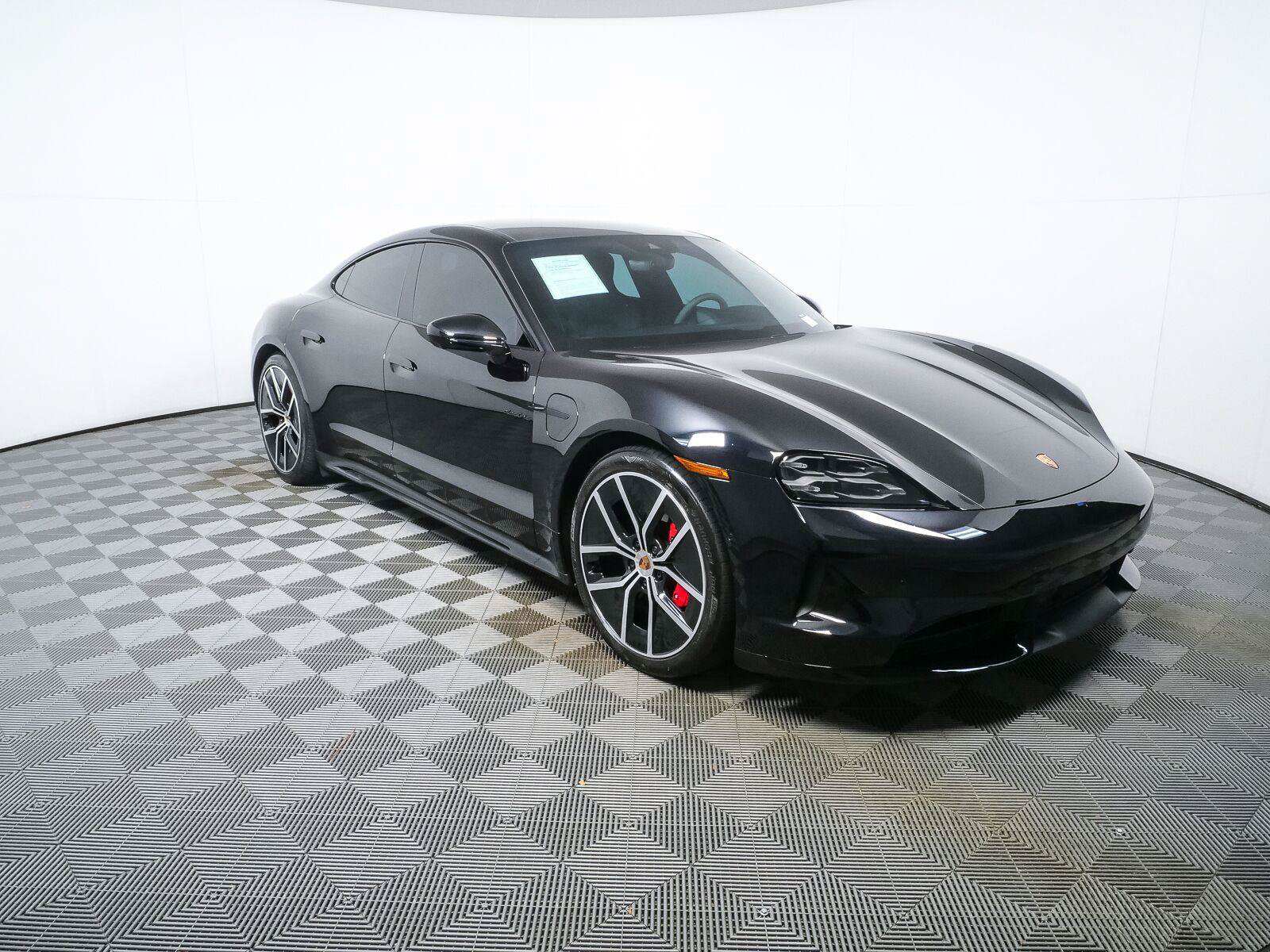 Certified 2025 Porsche Taycan GTS AWD/4WD image 28